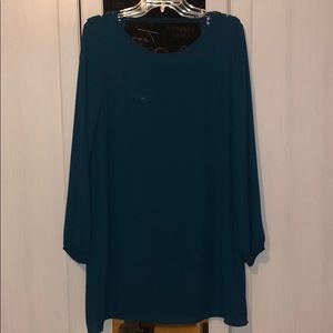 Long sleeve dress with draped back